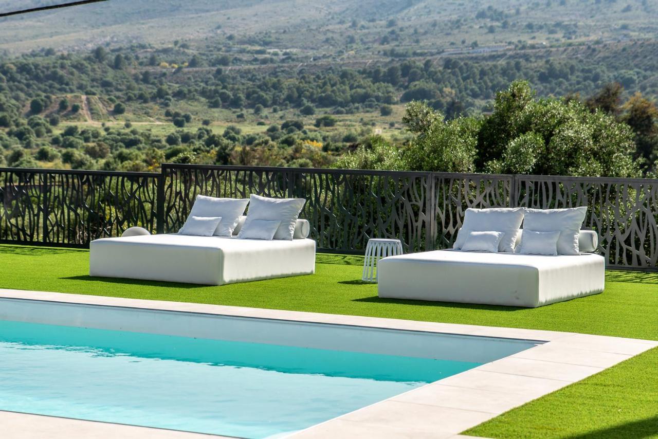 Palm Tree Villa - 5Bdr Paradise Pool / Chill Out Beds Торремолінос Екстер'єр фото